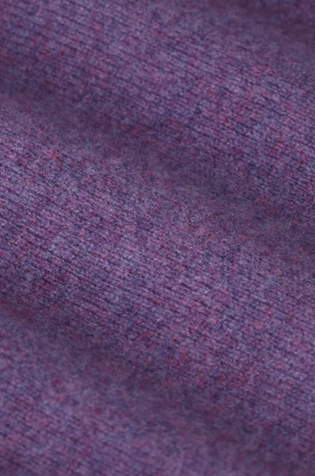 Paarse trui met V-hals