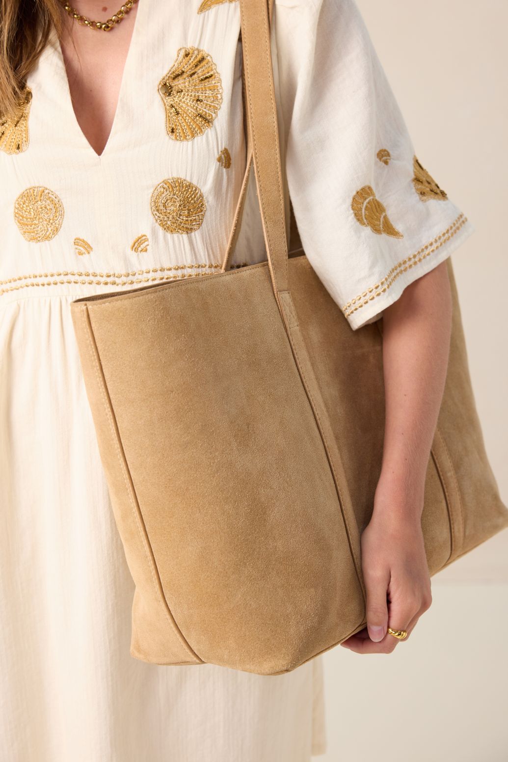 Lichtbruine suède shopper