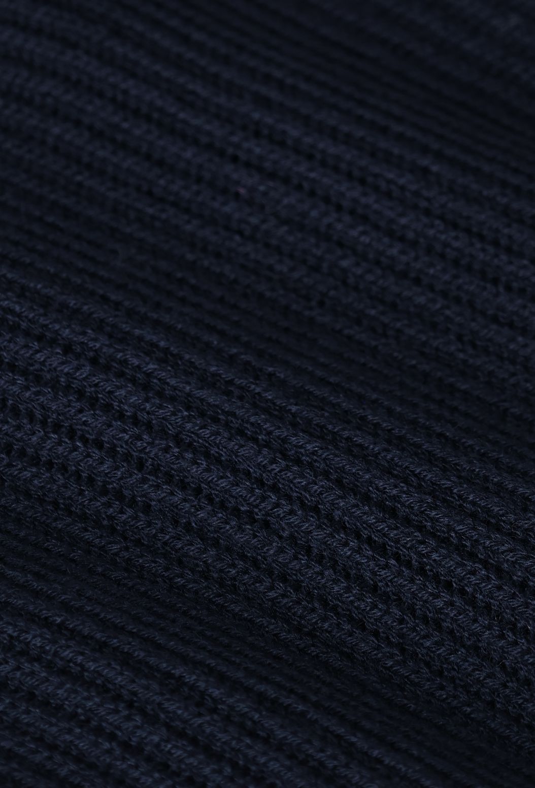 Donkerblauwe trui met knopen