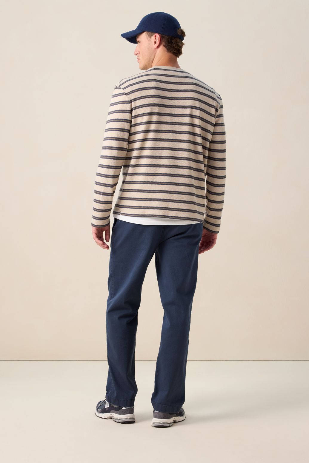 Beige T-shirt met strepen