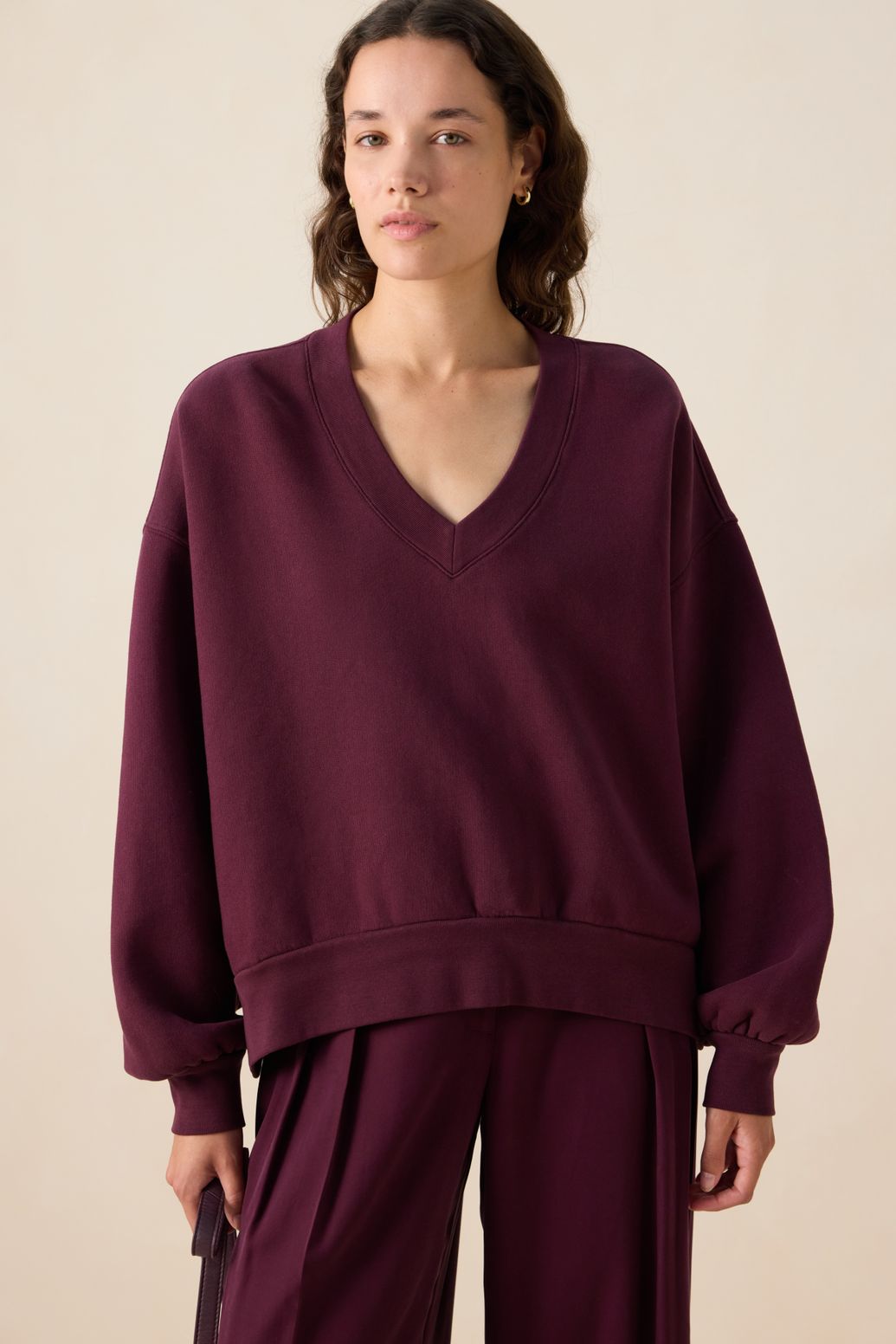 Sweat avec col V - rouge foncé