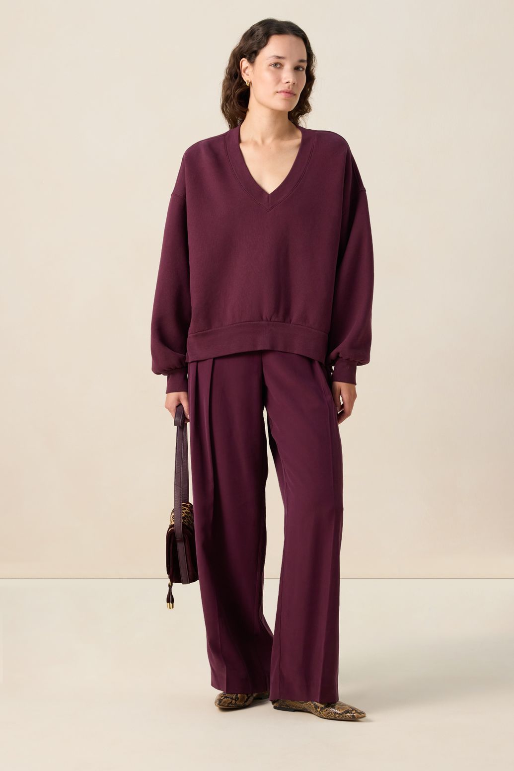 Sweat avec col V - rouge foncé