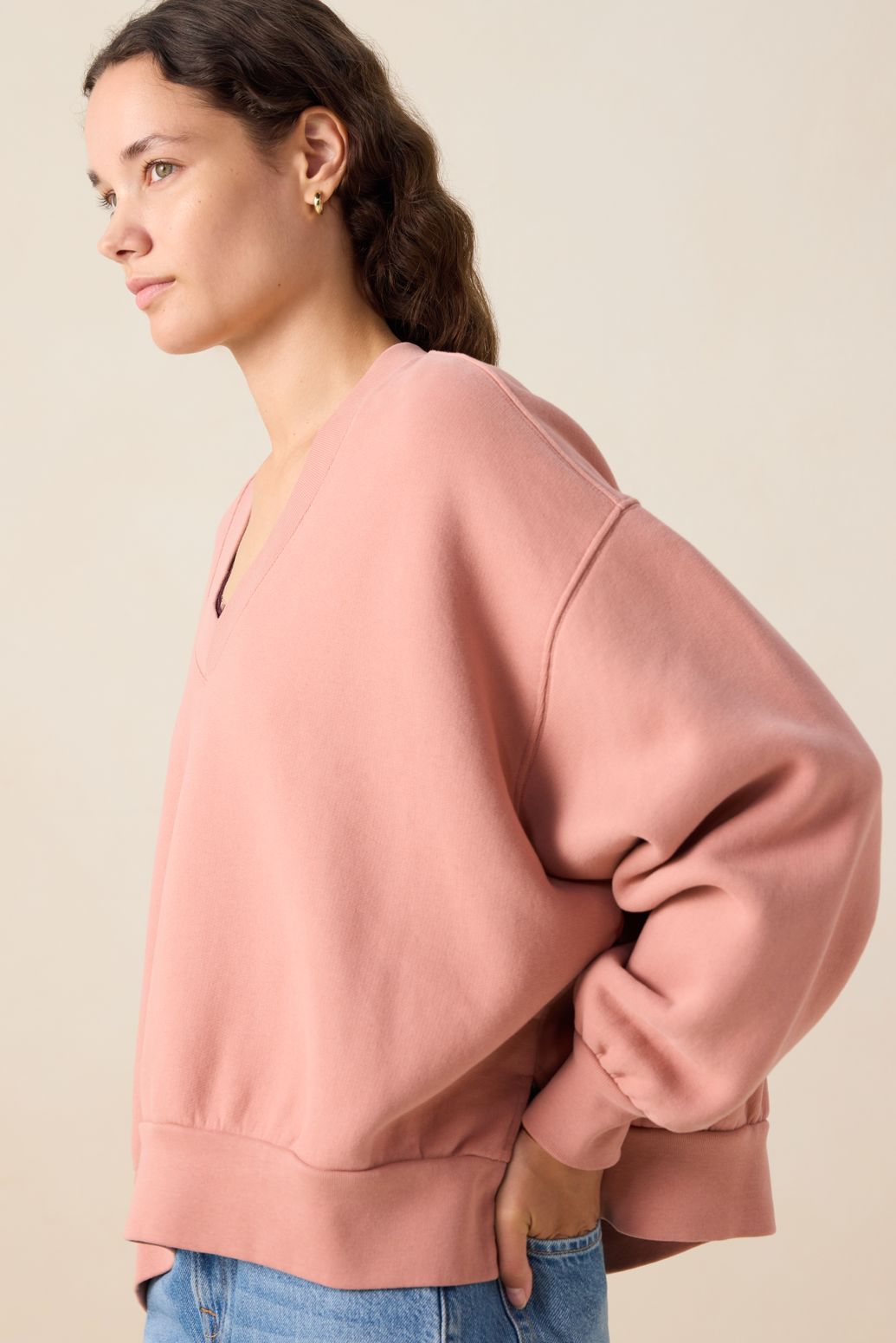 Sweater mit V-Ausschnitt - rosa