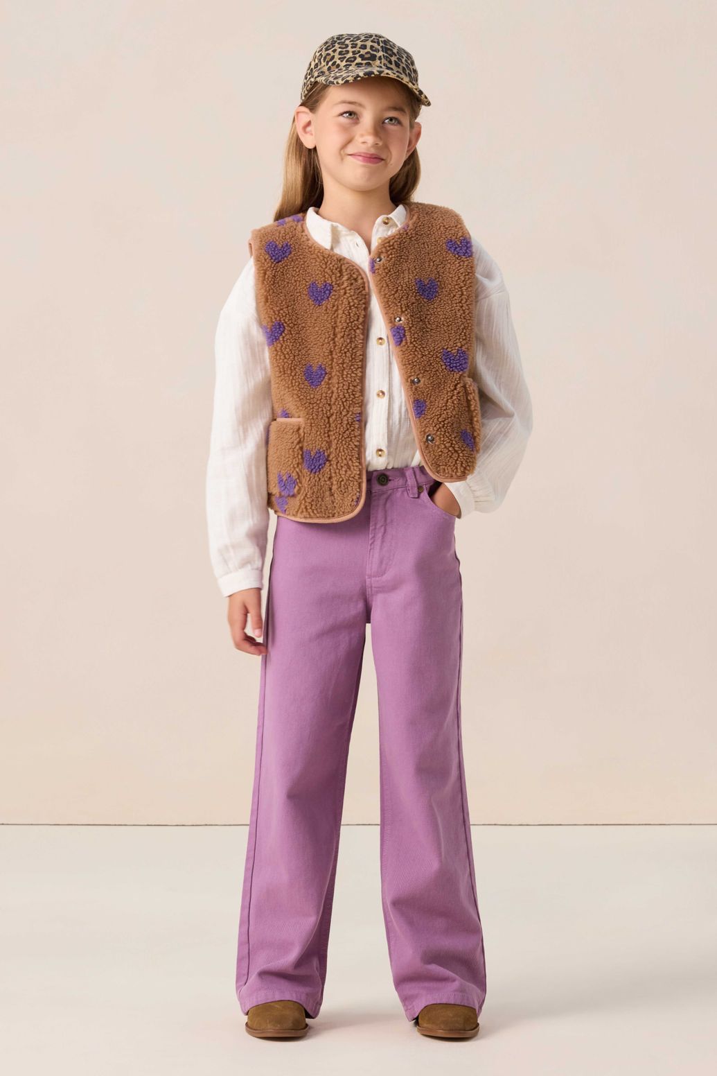 Teddy-Weste mit Herzmuster - braun