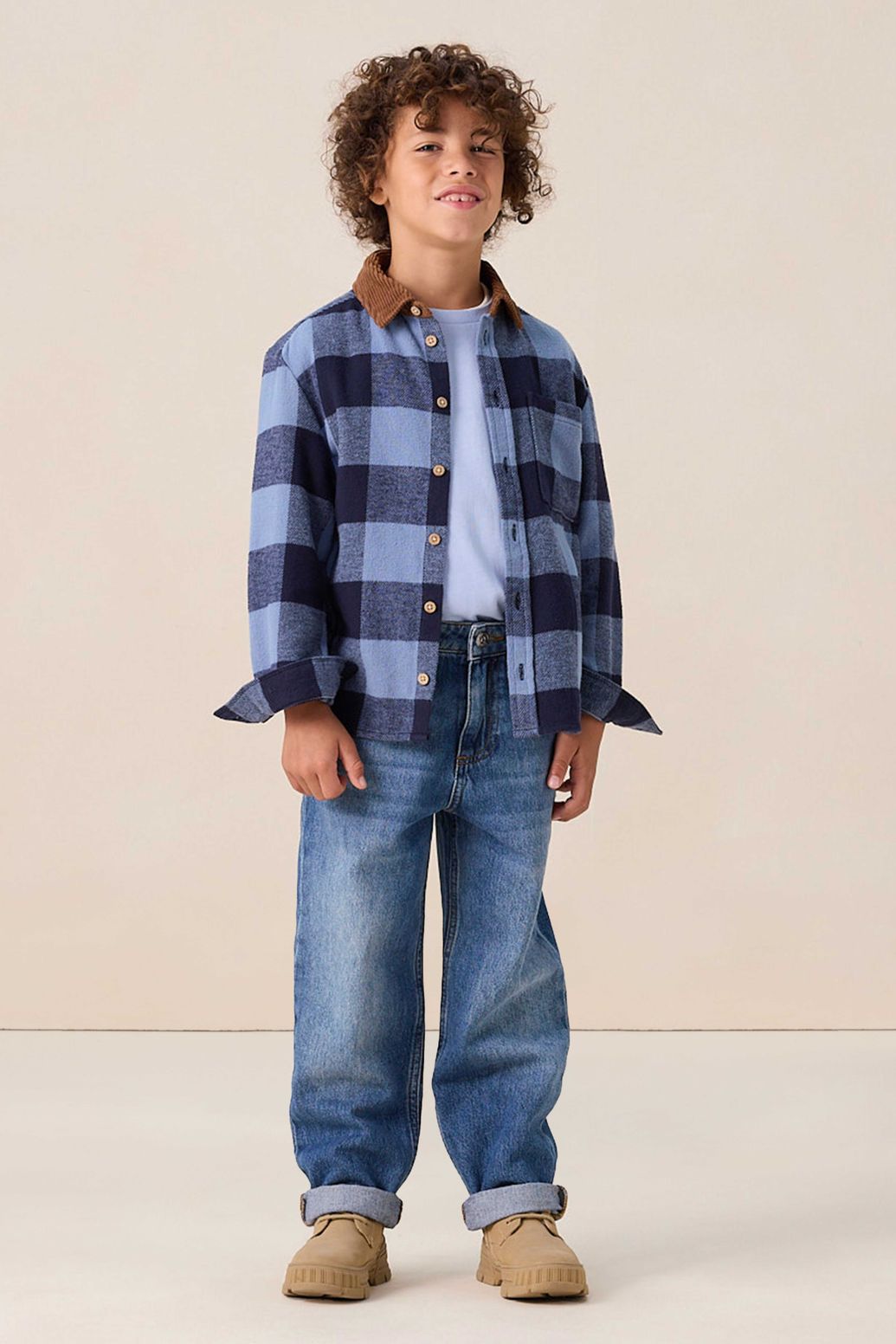 Donkerblauw geruit overhemd