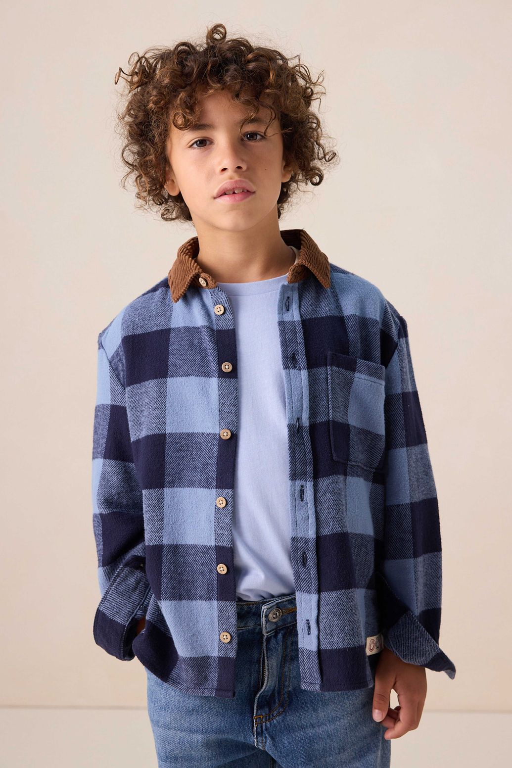 Donkerblauw geruit overhemd