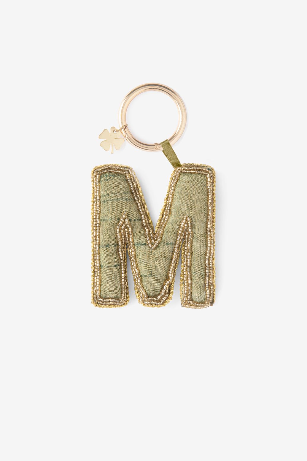Donkergroene bag charm letter M