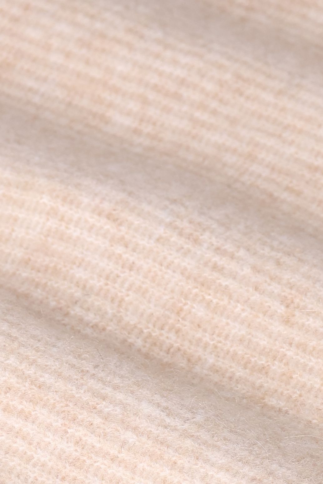 Beige trui met V-hals