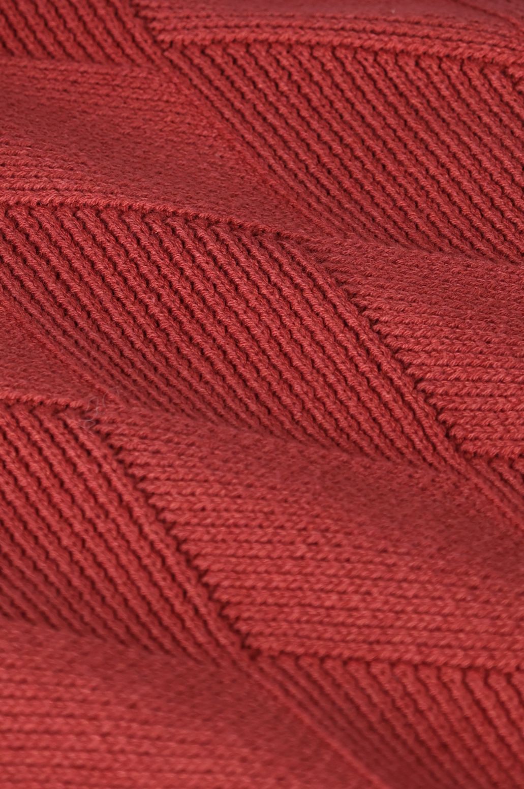 Rode gebreide trui met patroon