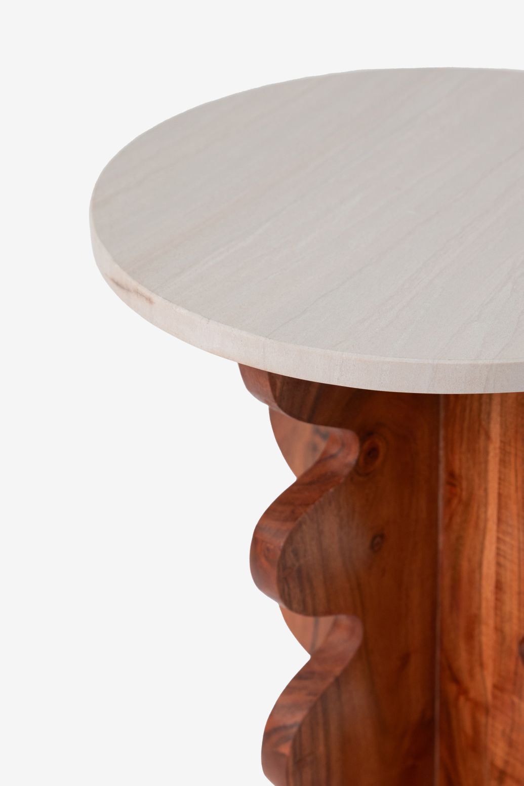 Bruine swirl houten bijzettafel met marmer blad