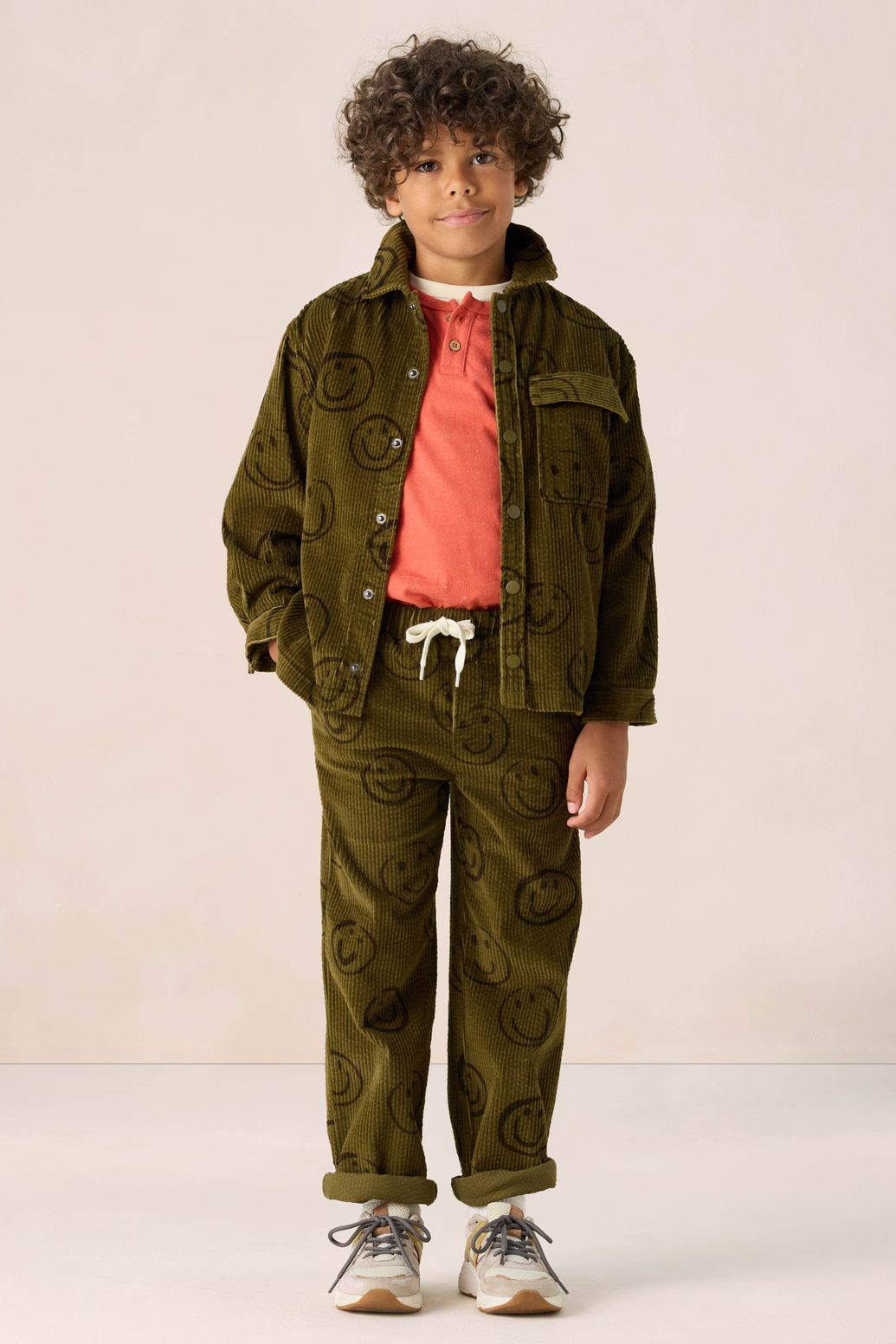 Cordhose mit Smiley-Print - dunkelgrün