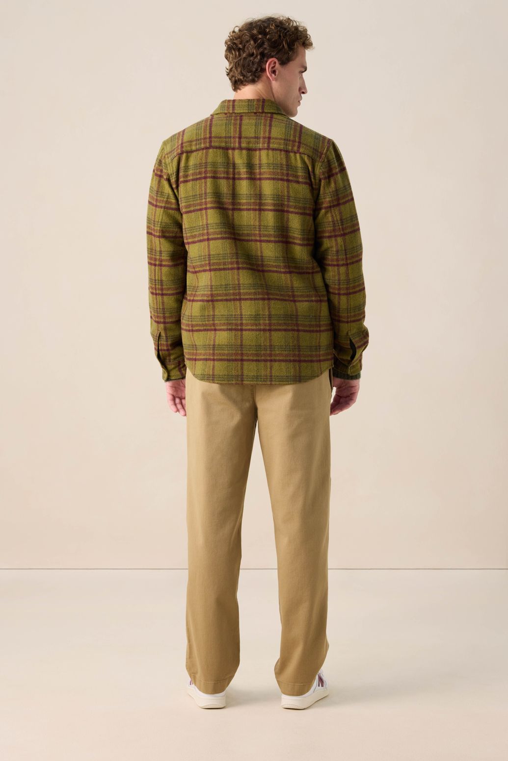 Donkergroen geruit overhemd