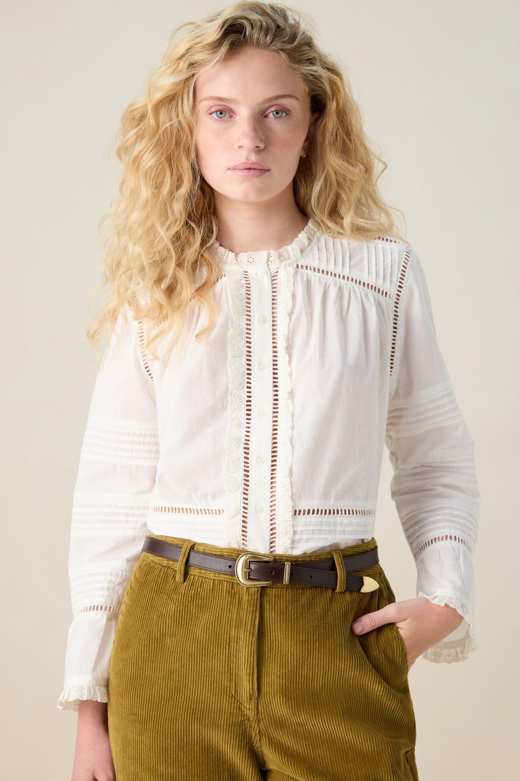 Witte blouse met embroidery