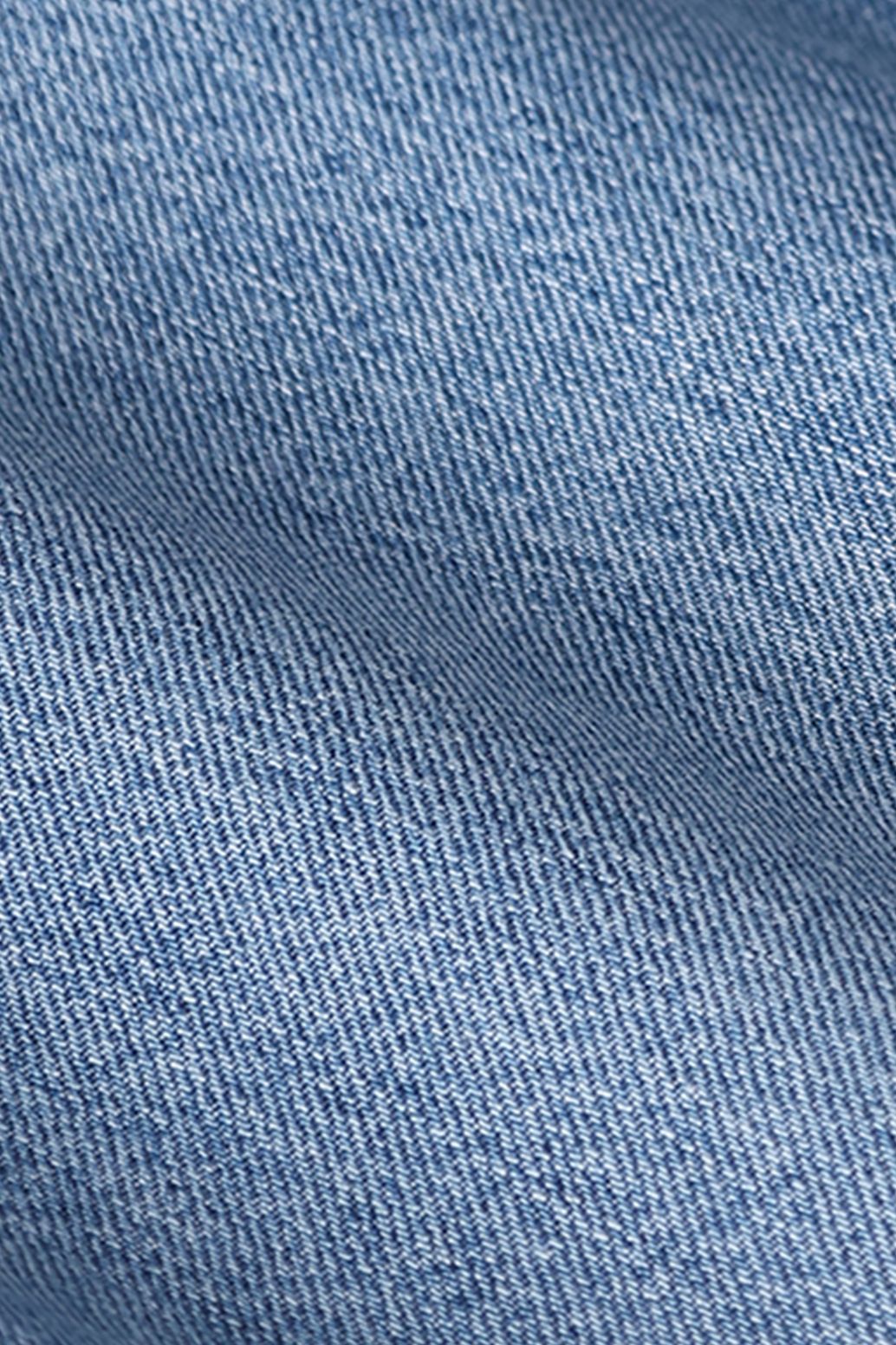 High Waist Flared Jeans mit aufgenähten Taschen - blau