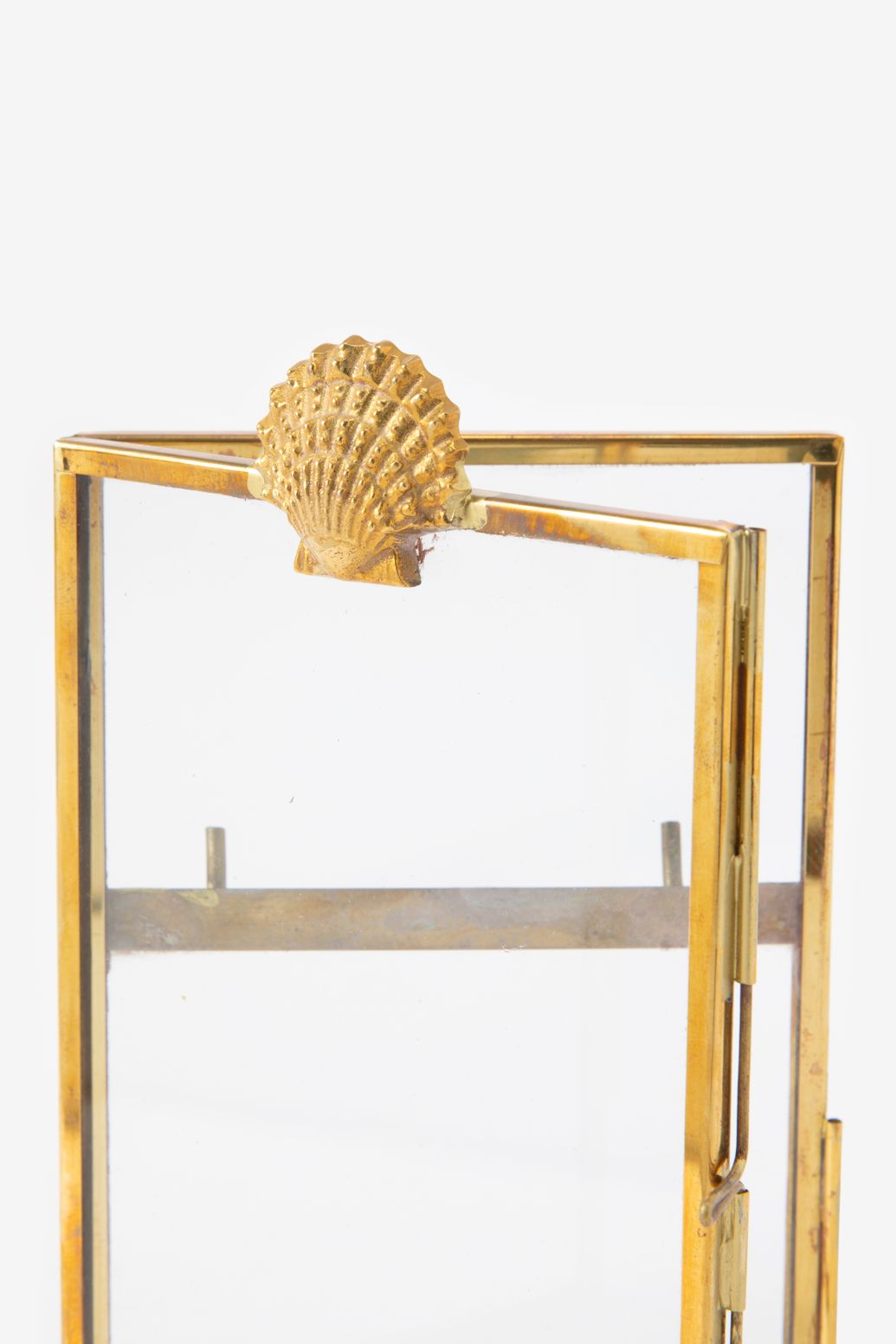 Goudkleurige fotolijst met schelp
