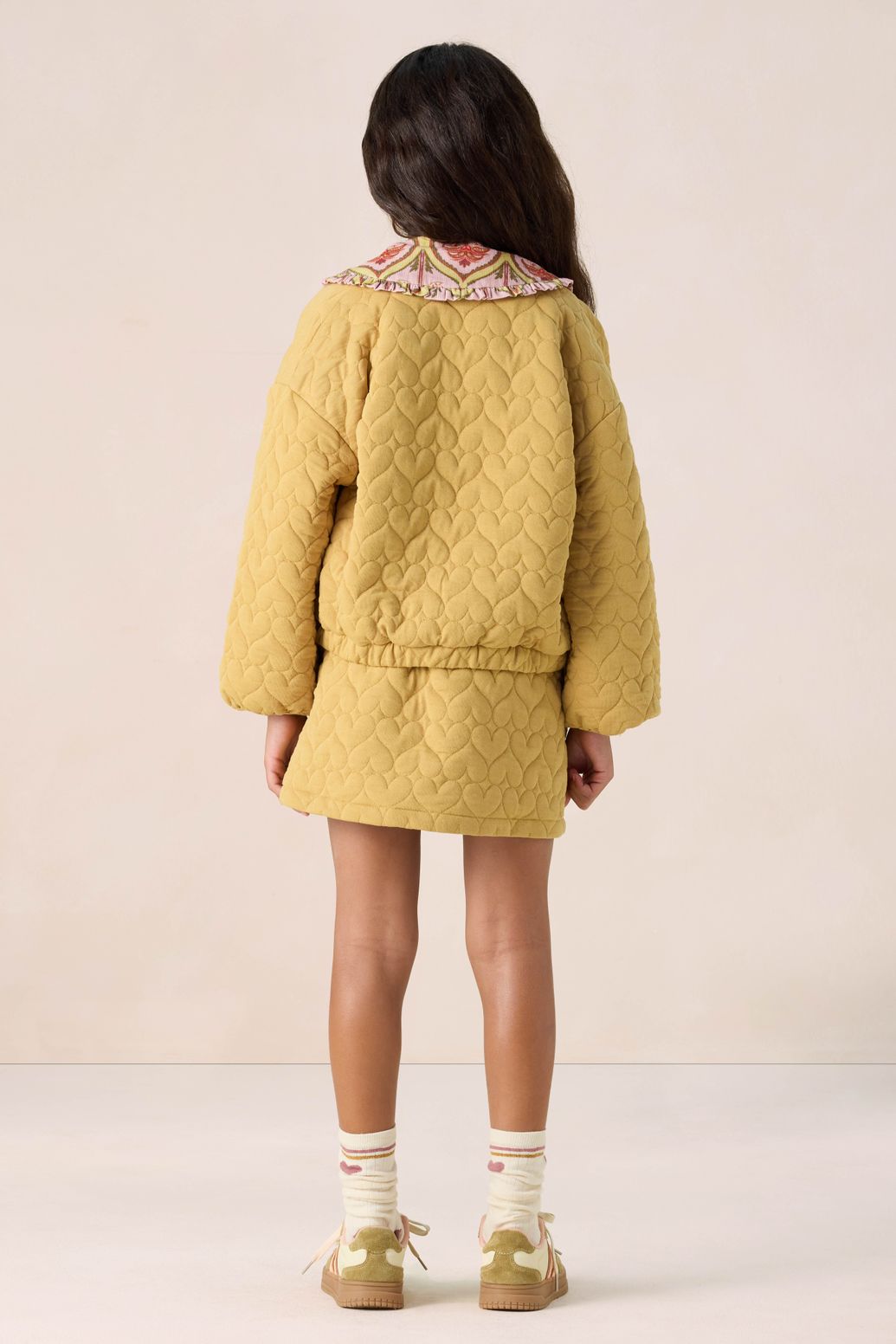 Steppjacke mit Herzmuster - gelb