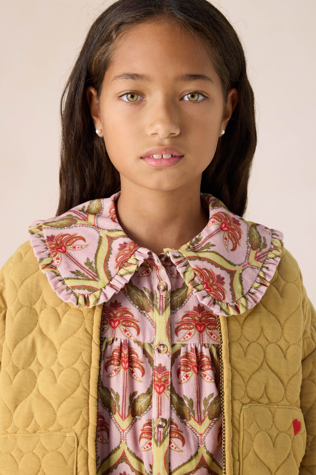 Veste matelassée avec cœurs - jaune