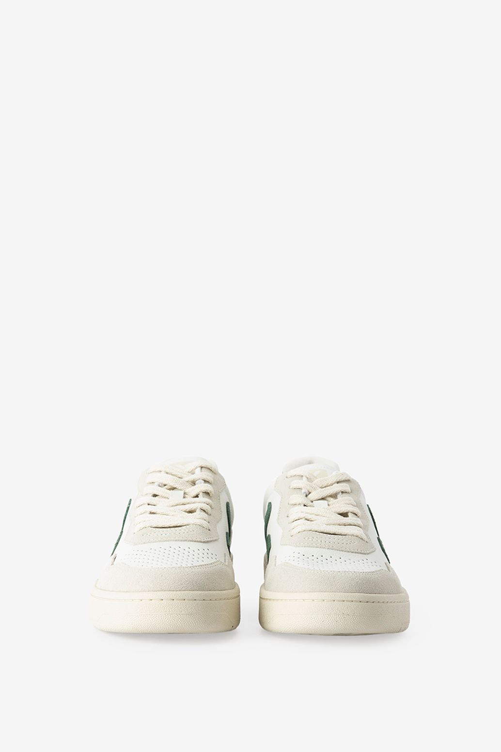 Veja witte leren sneaker V-90