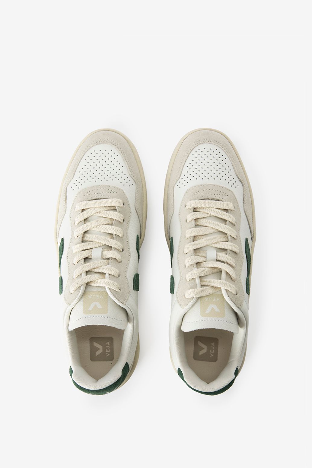 Veja witte leren sneaker V-90