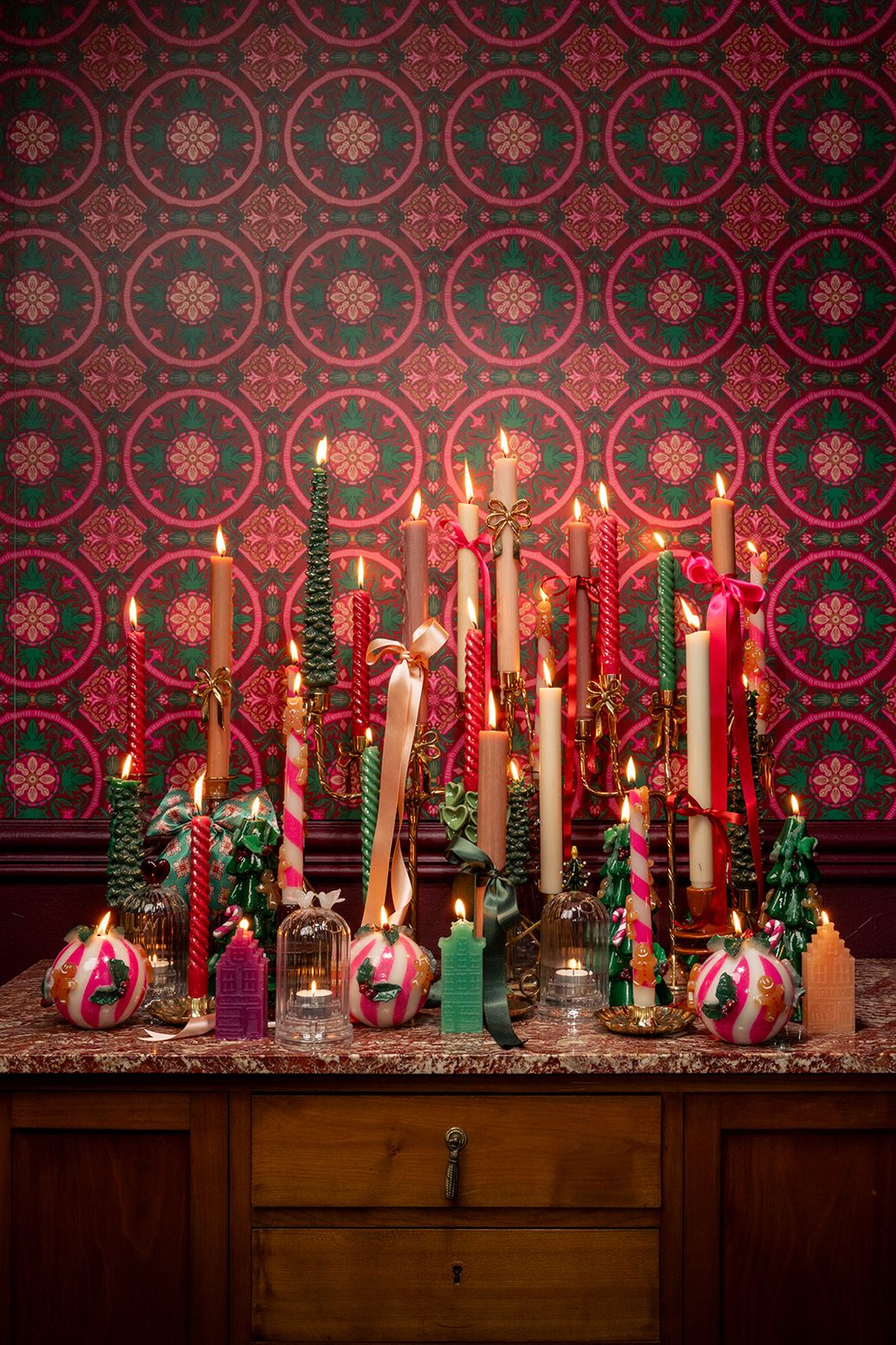 Glas-Teelichthalter mit Herz-Detail