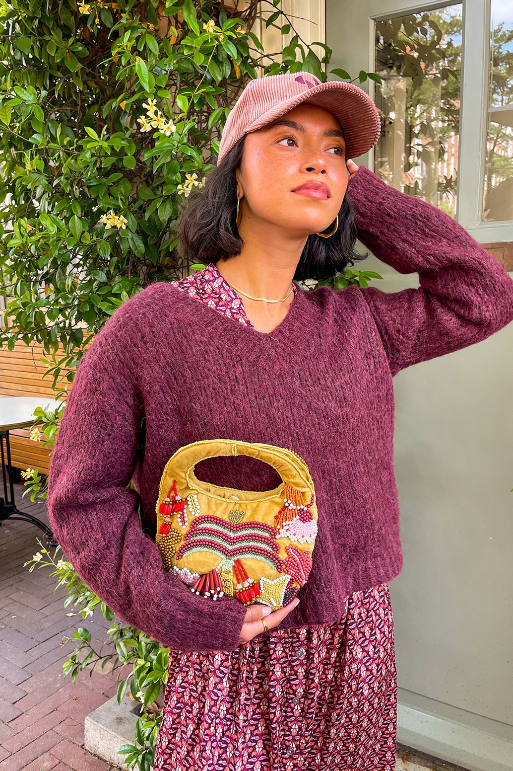 Gele velvet tas met kraaltjes