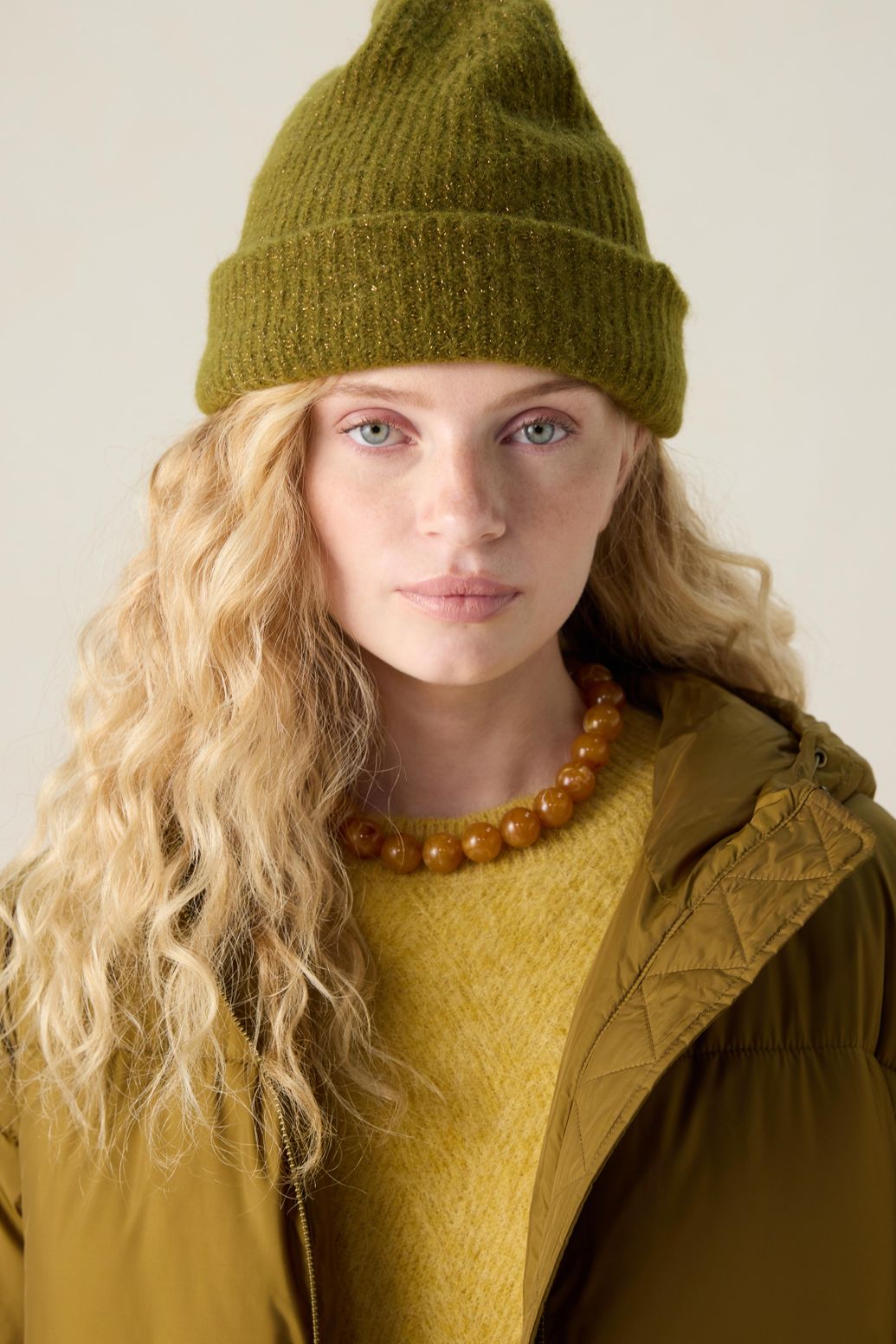 Donkergroene muts met lurex