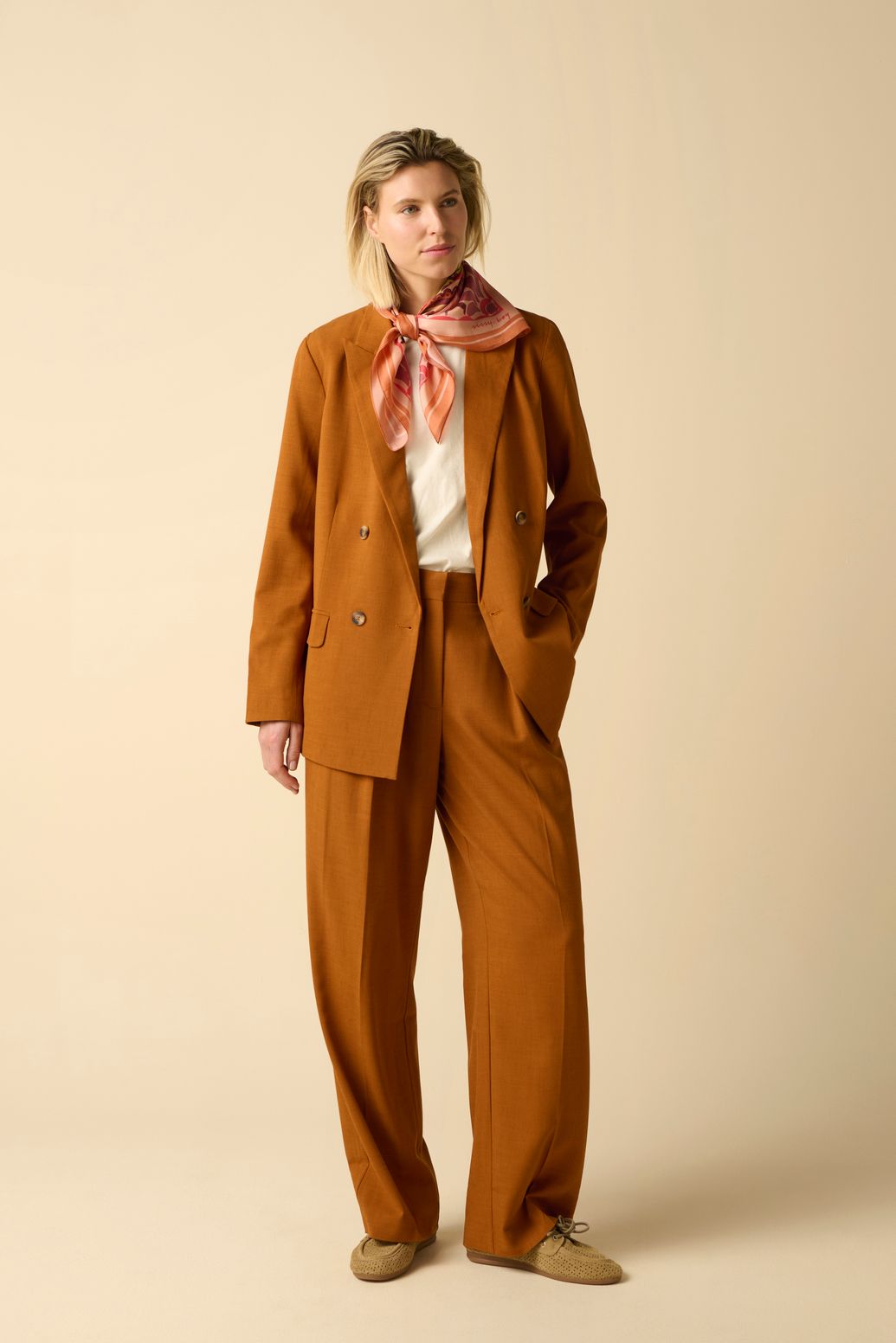 Bruine double breasted blazer