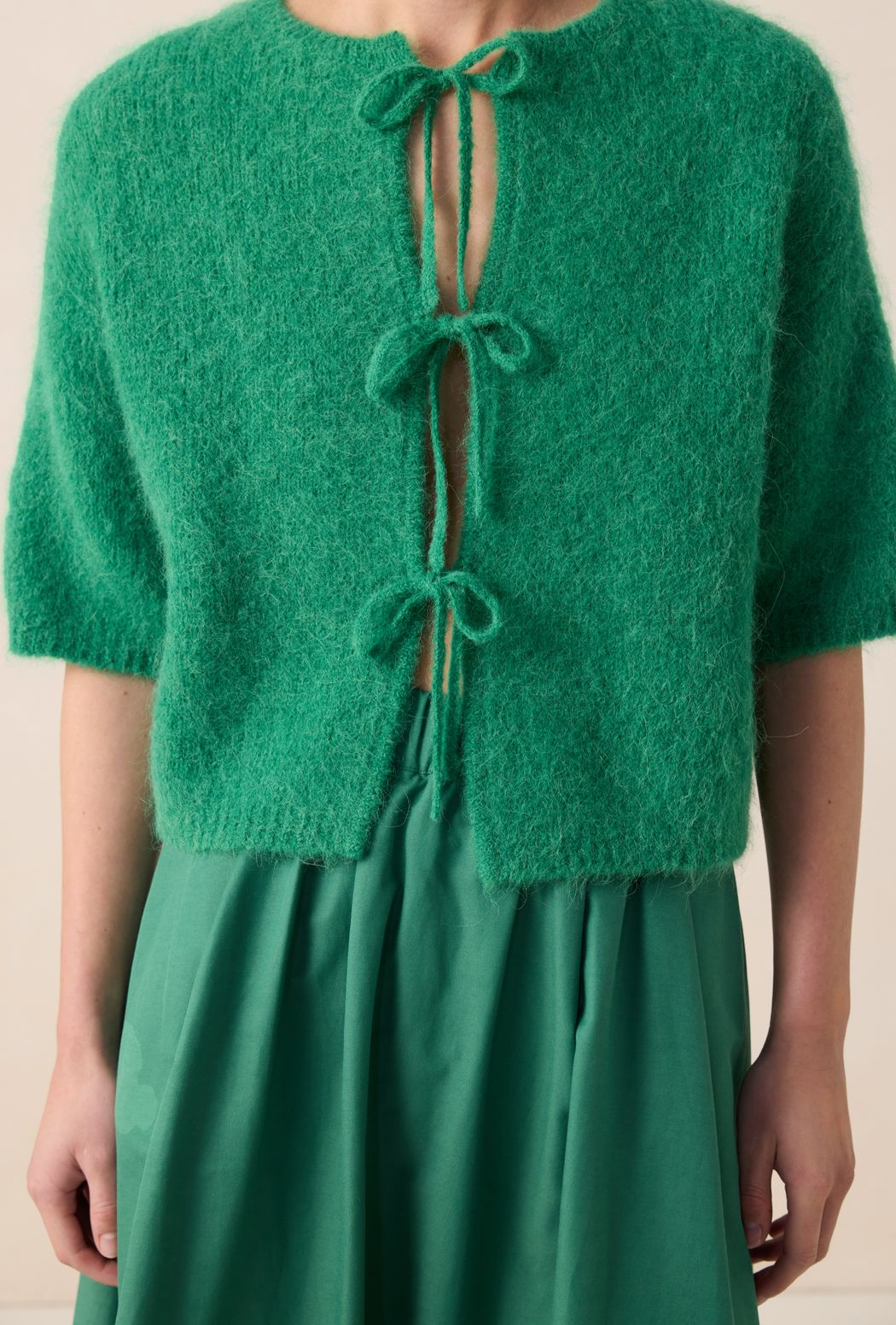 Gilet en laine avec nœuds - vert