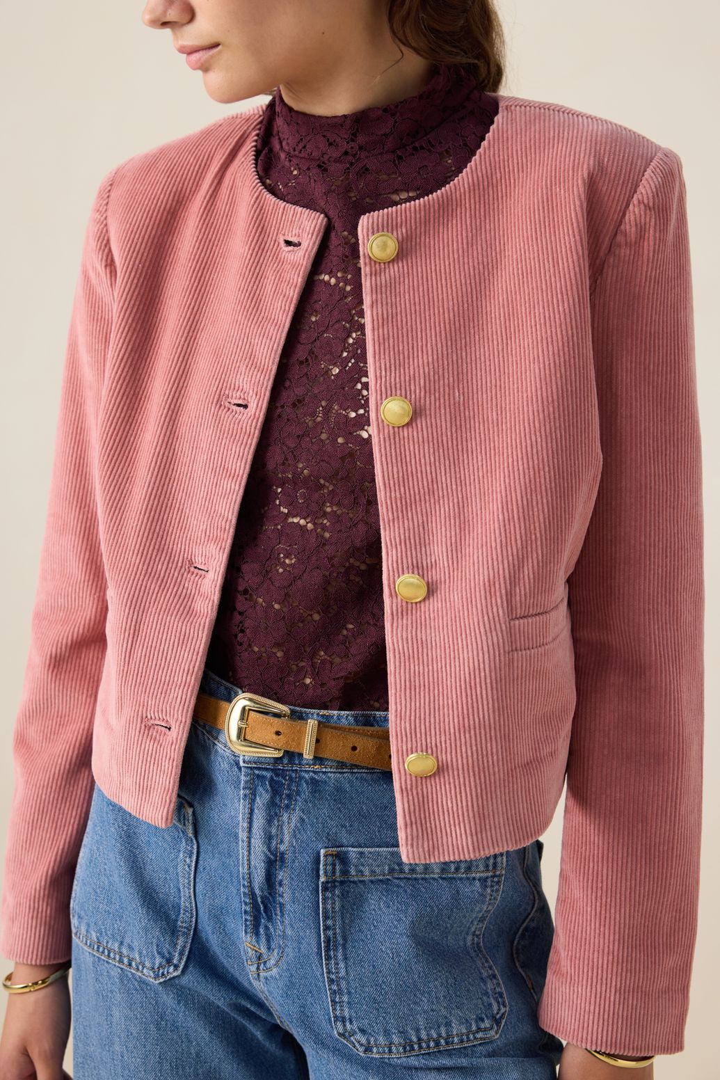 Bruine riem met metalen gesp