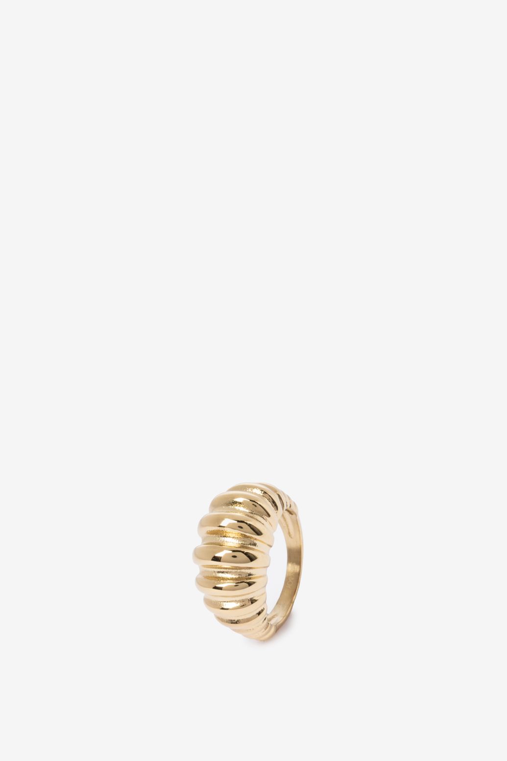 Gold plated rib ring
