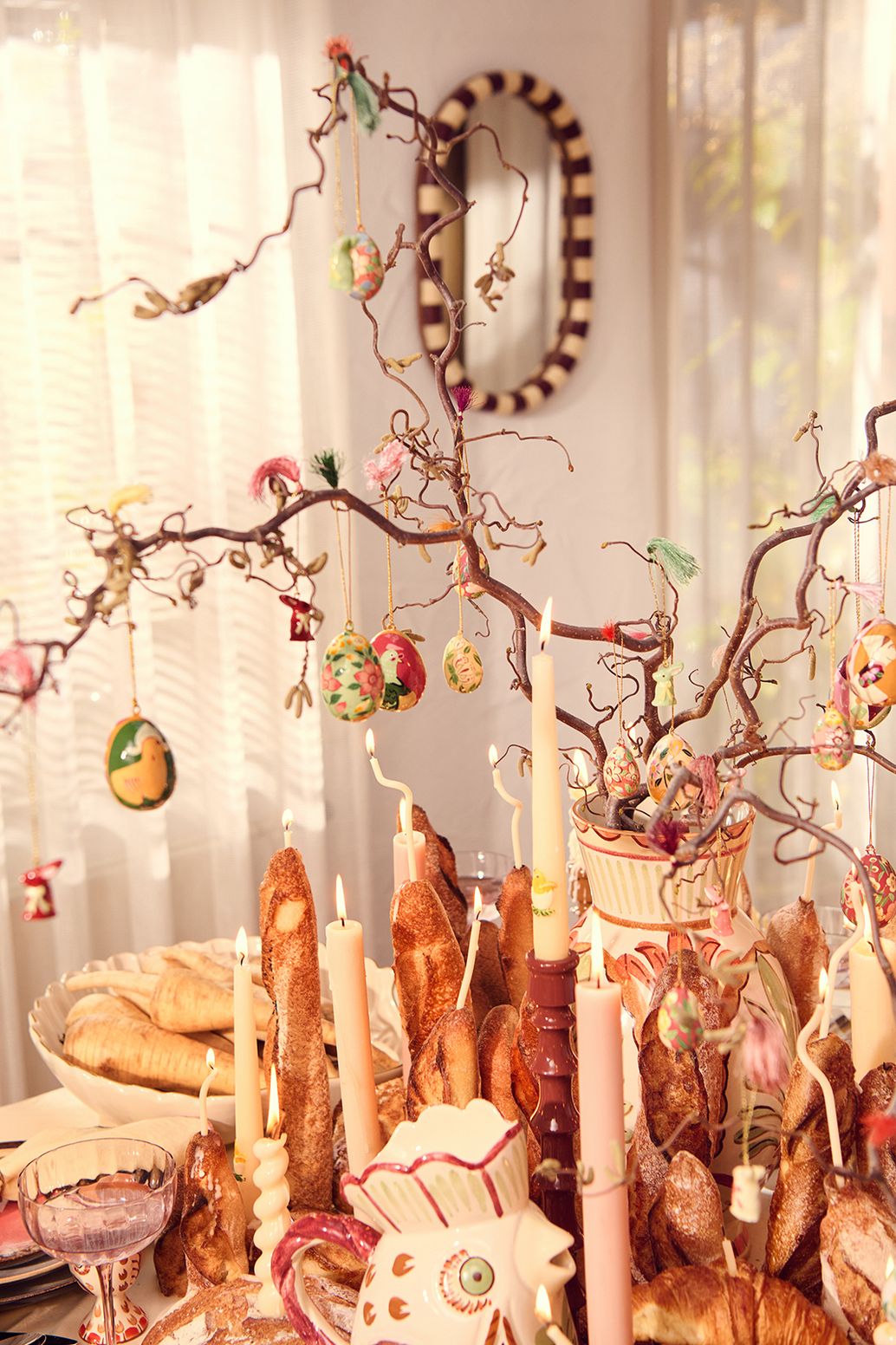 Multicolour handbeschilderde paashangers set van 6