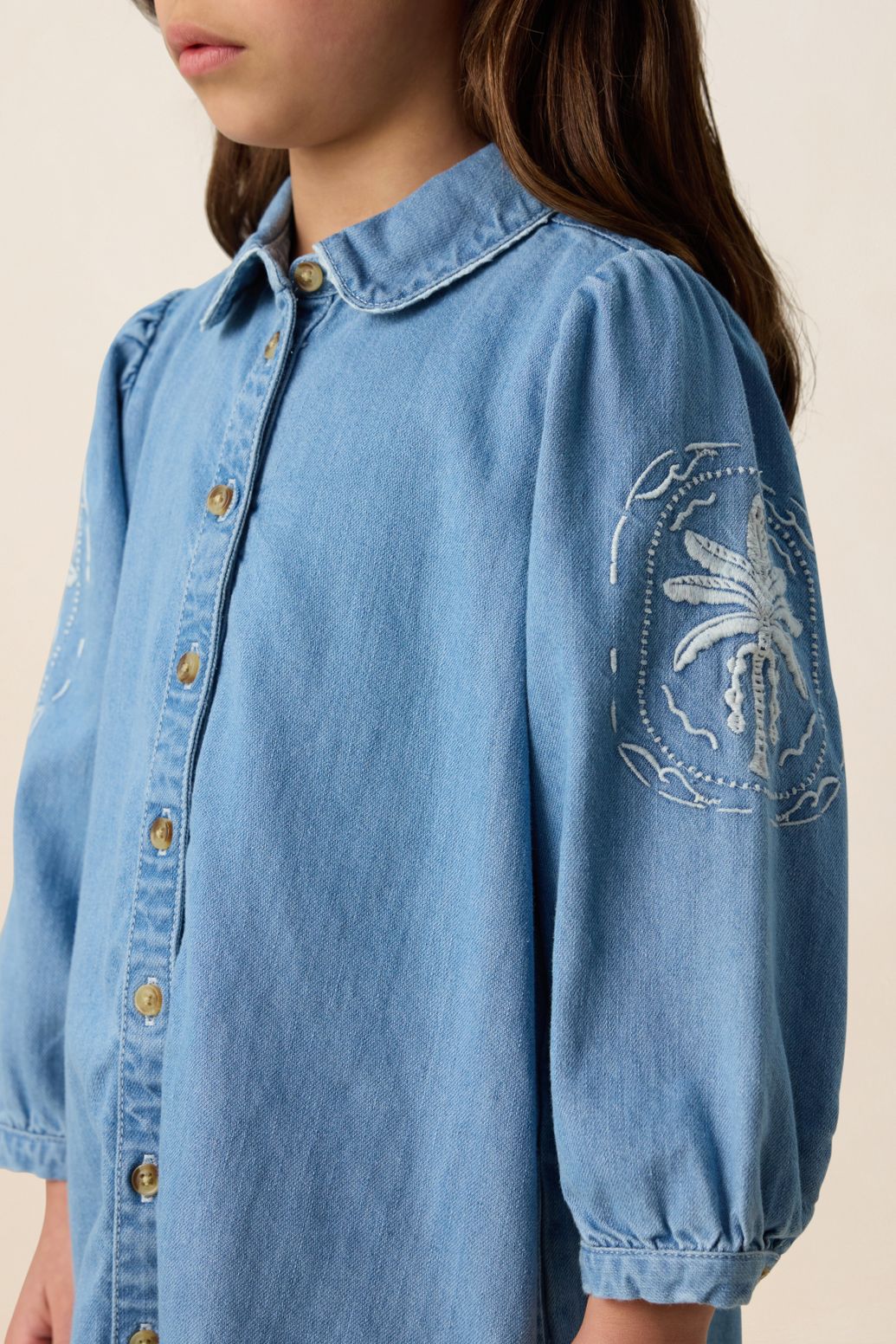 Blauwe denim jurk met embroidery