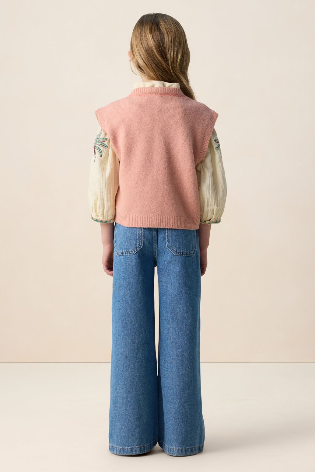 Lichtroze spencer met embroidery