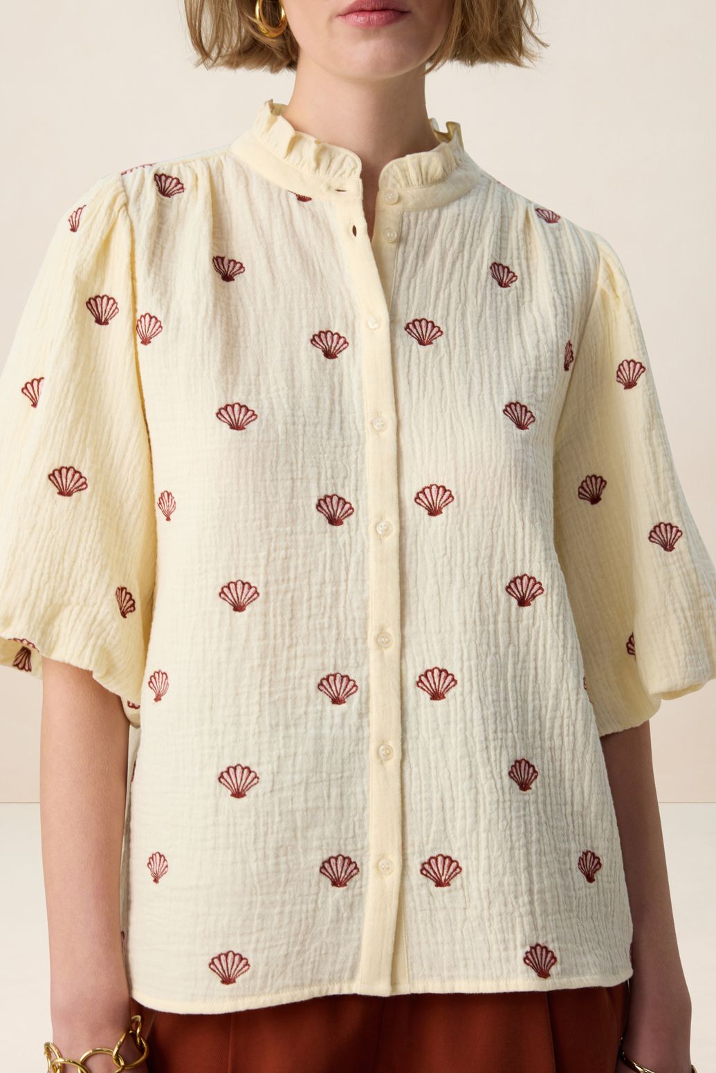 Blouse avec broderies - jaune clair