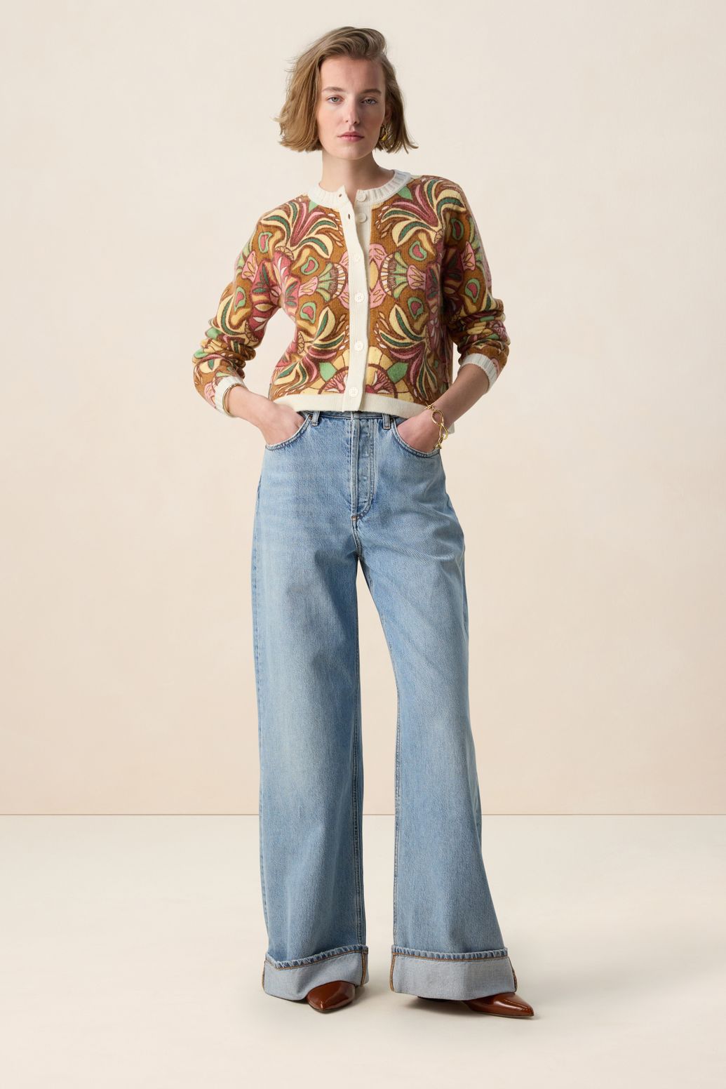 Bruin vest met mozaïek print