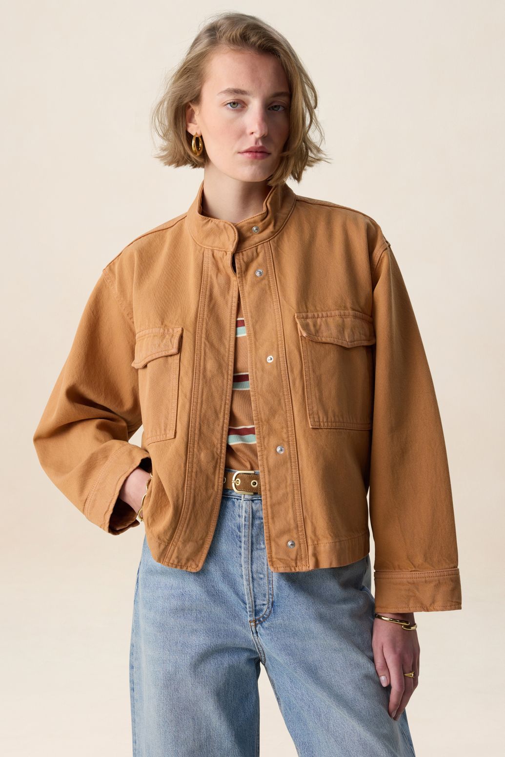 Bruin jack met opgestikte zakken