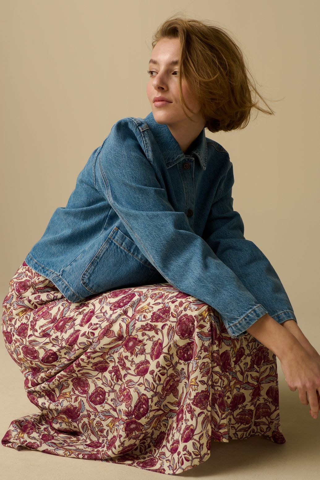 Rock mit Blumenmuster - weiß