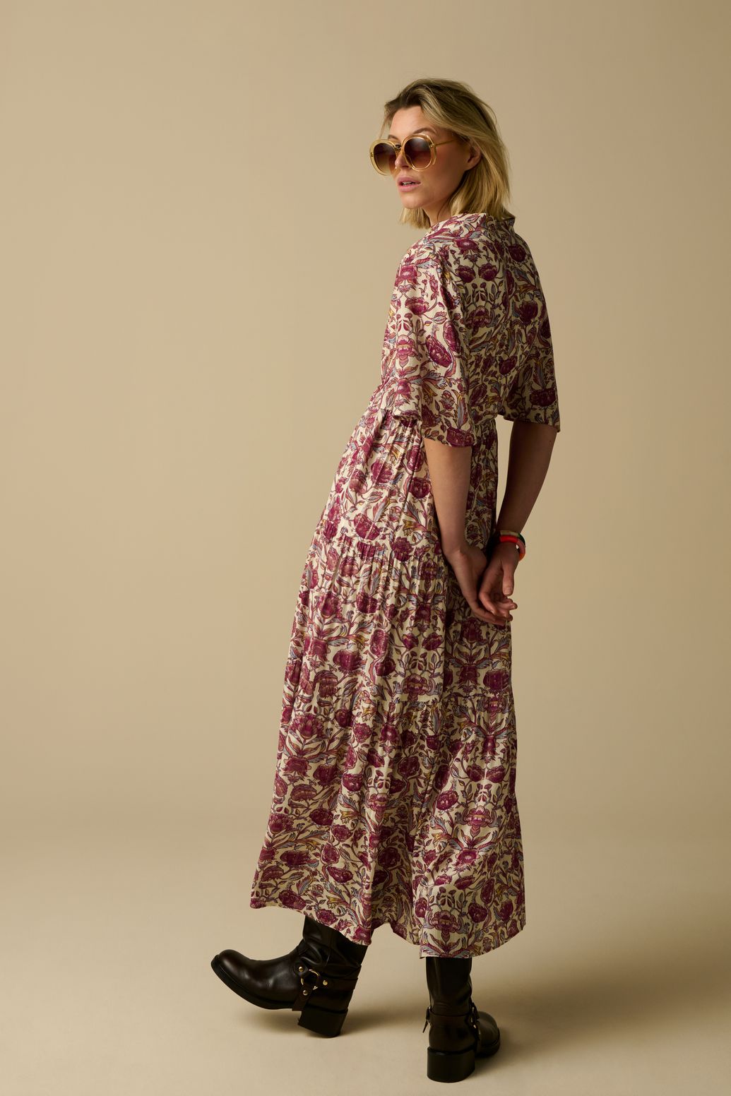 Kleid mit Blumenmuster - weiß