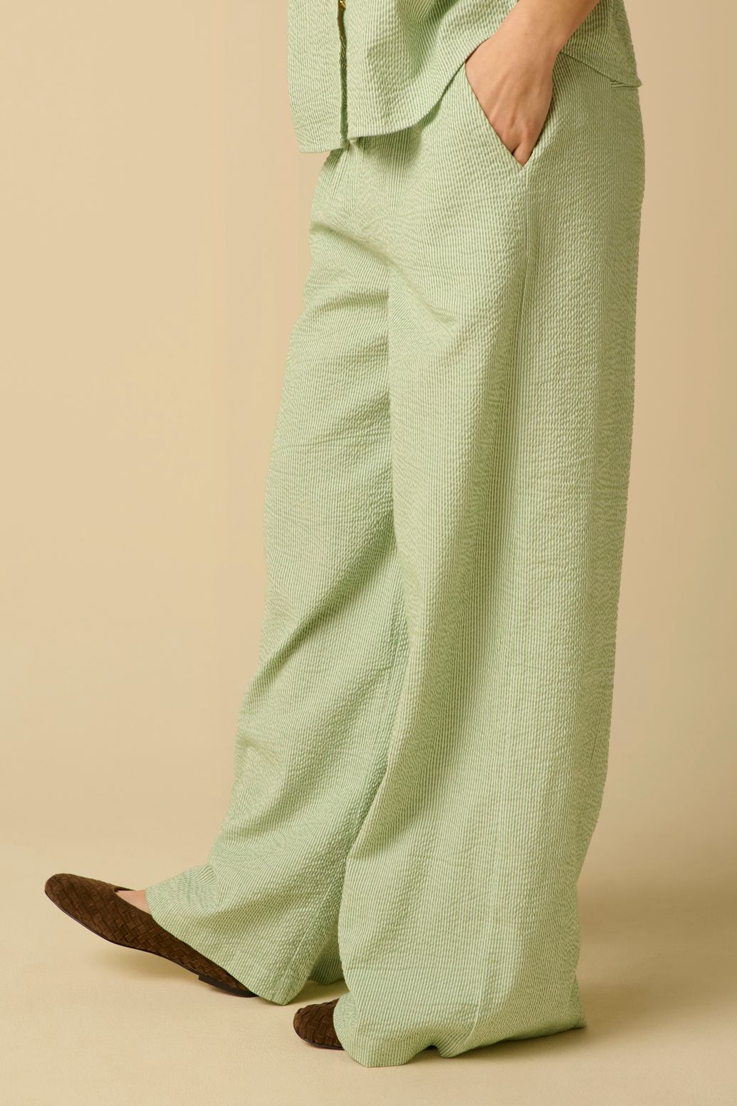 Groene gestreepte wide leg broek