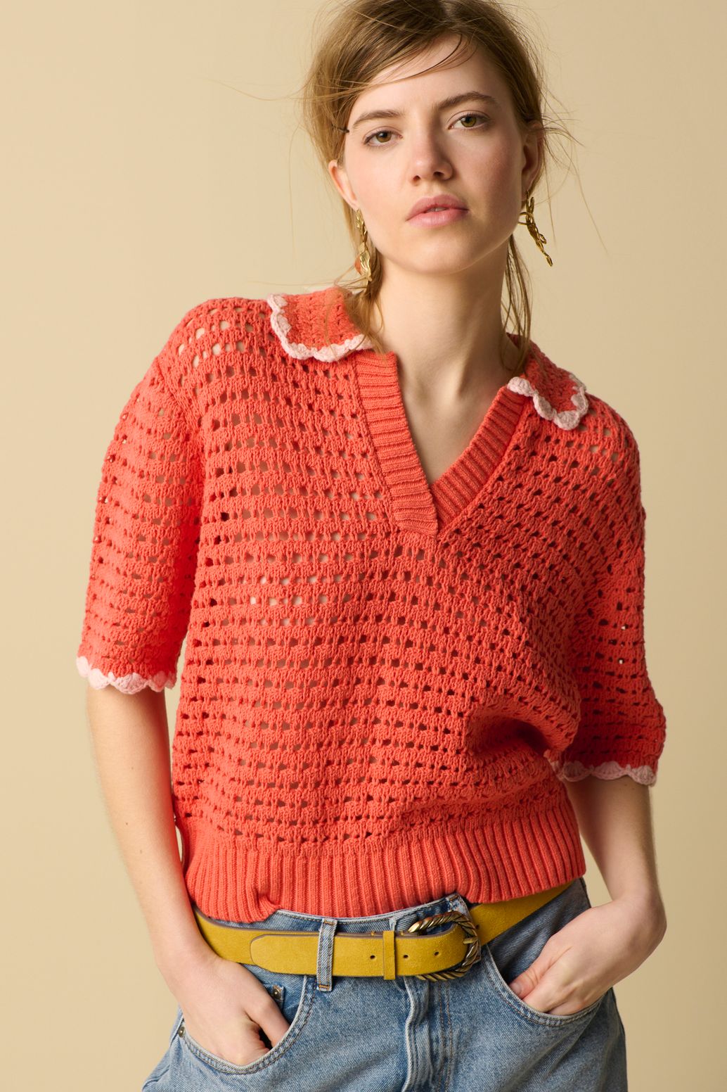 Kurzarm-Pullover mit V-Ausschnitt - orange