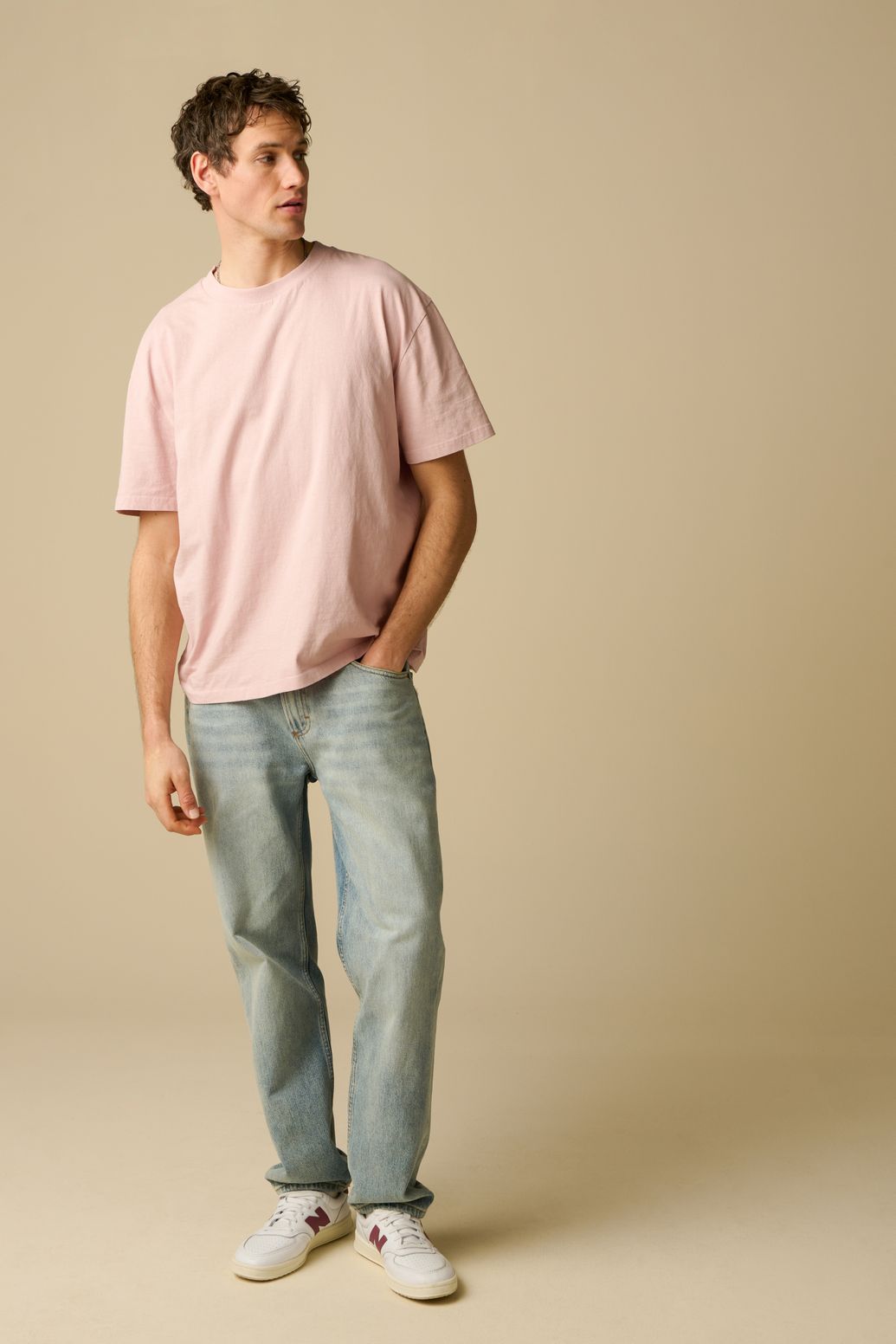 Lichtroze T-shirt met embroidery