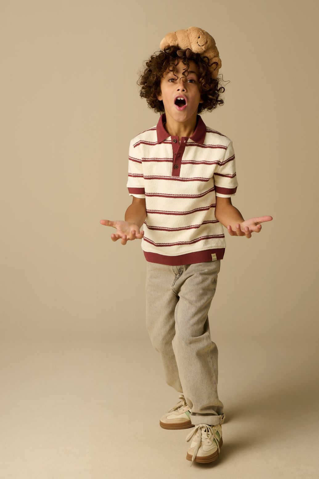 Polo tricoté à rayures - rouge foncé