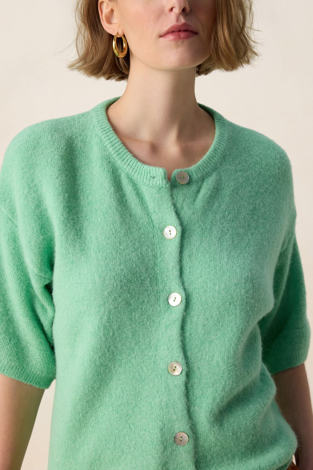 Strickjacke mit kurzem Arm - hellgrün