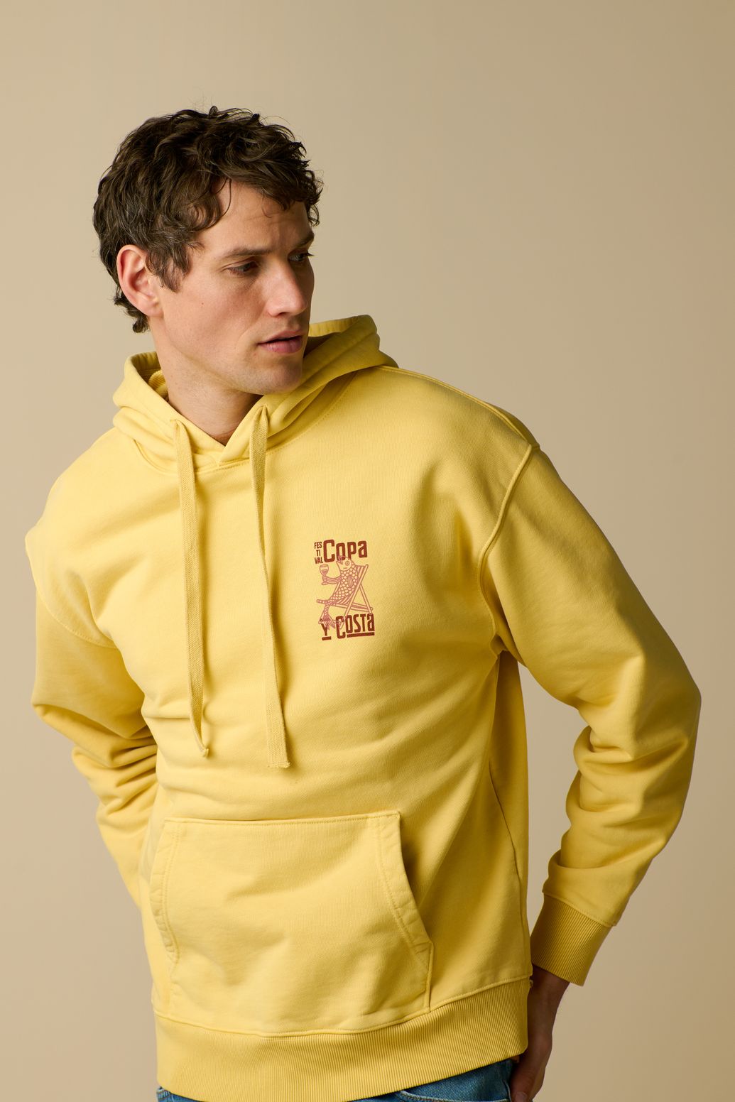 Hoodie mit Artwork-Print - gelb