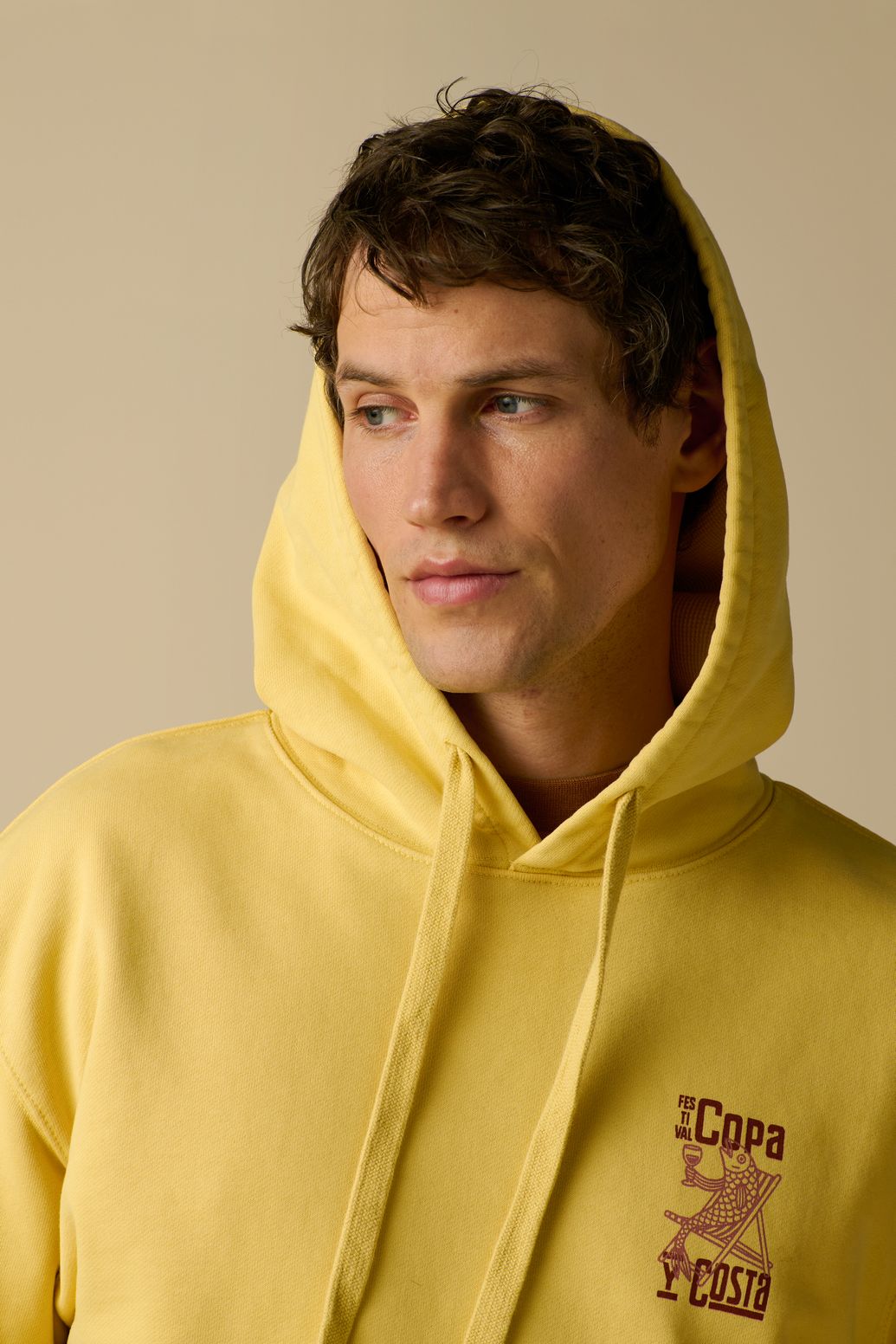 Hoodie mit Artwork-Print - gelb