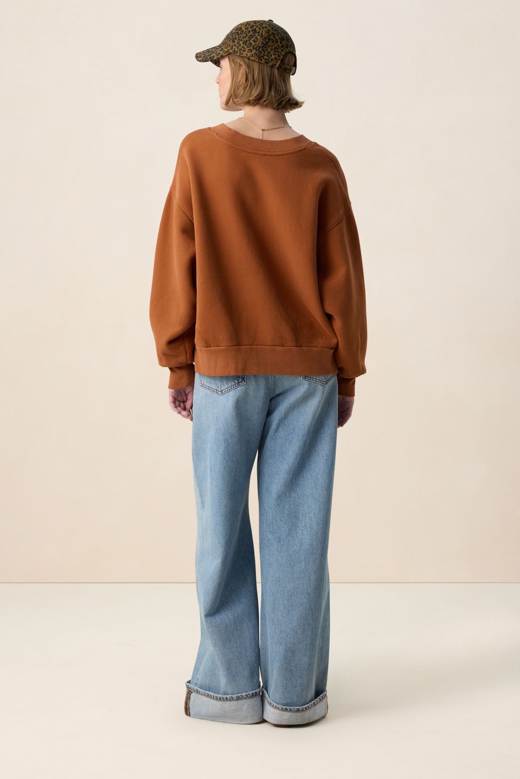 Donkerbruine v-hals sweater