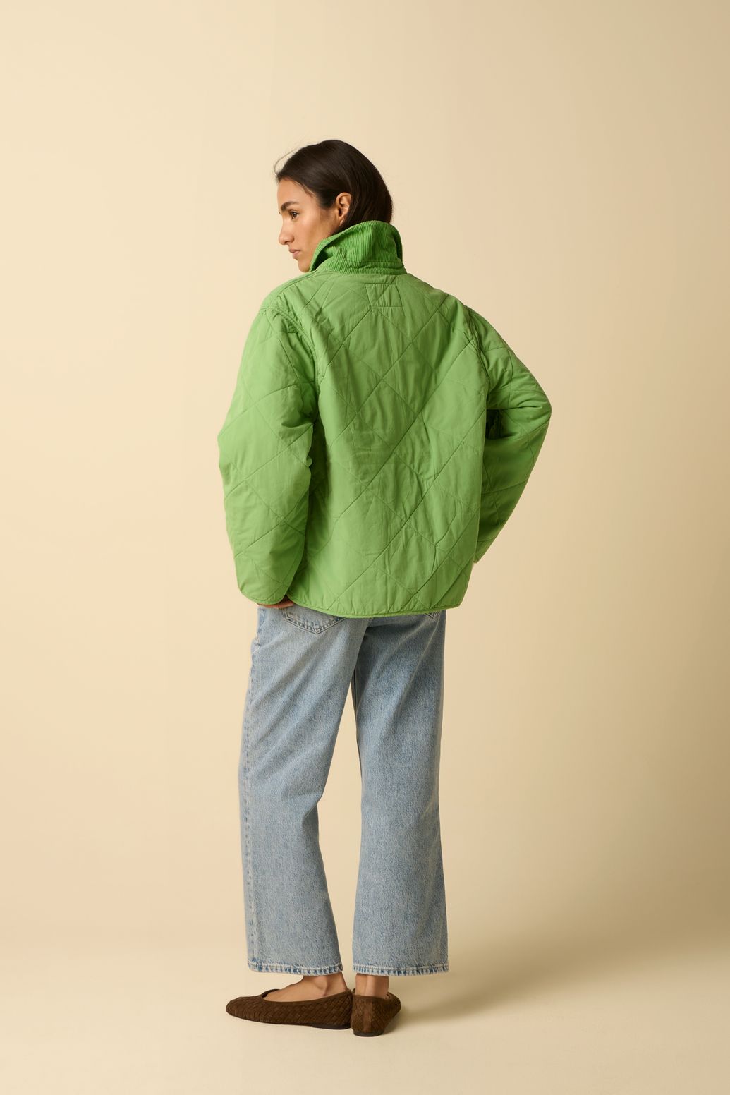 Veste matelassée avec col en velours côtelé - vert