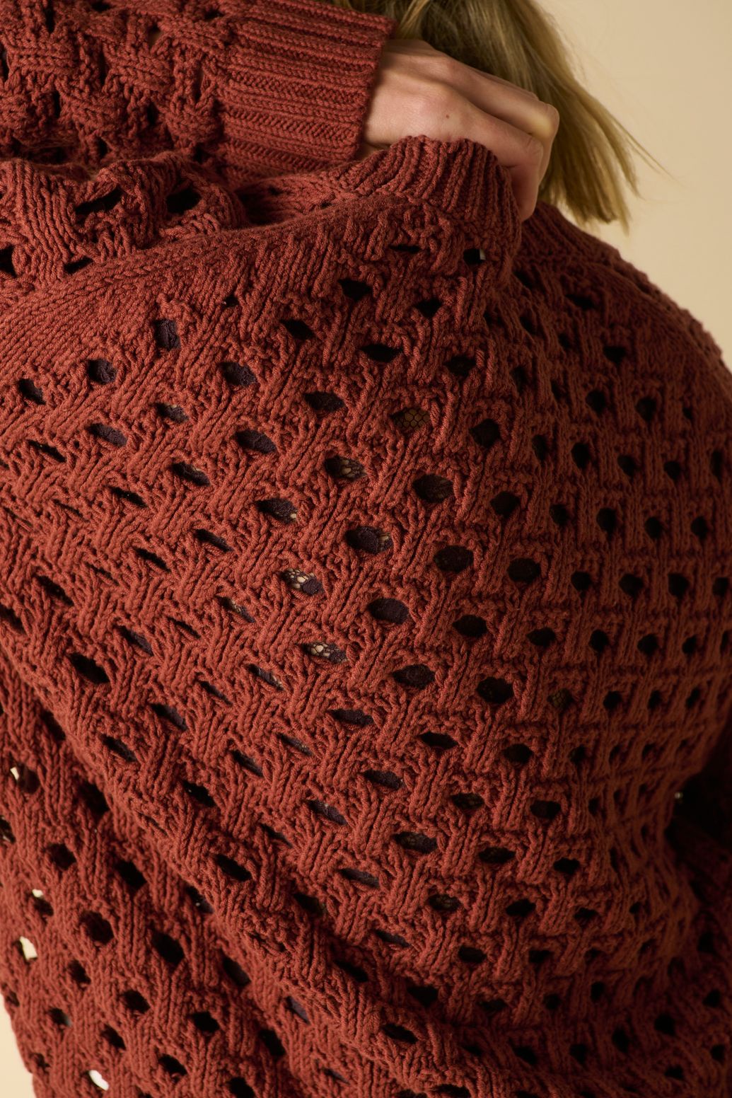 Gilet ajouré - rouge foncé