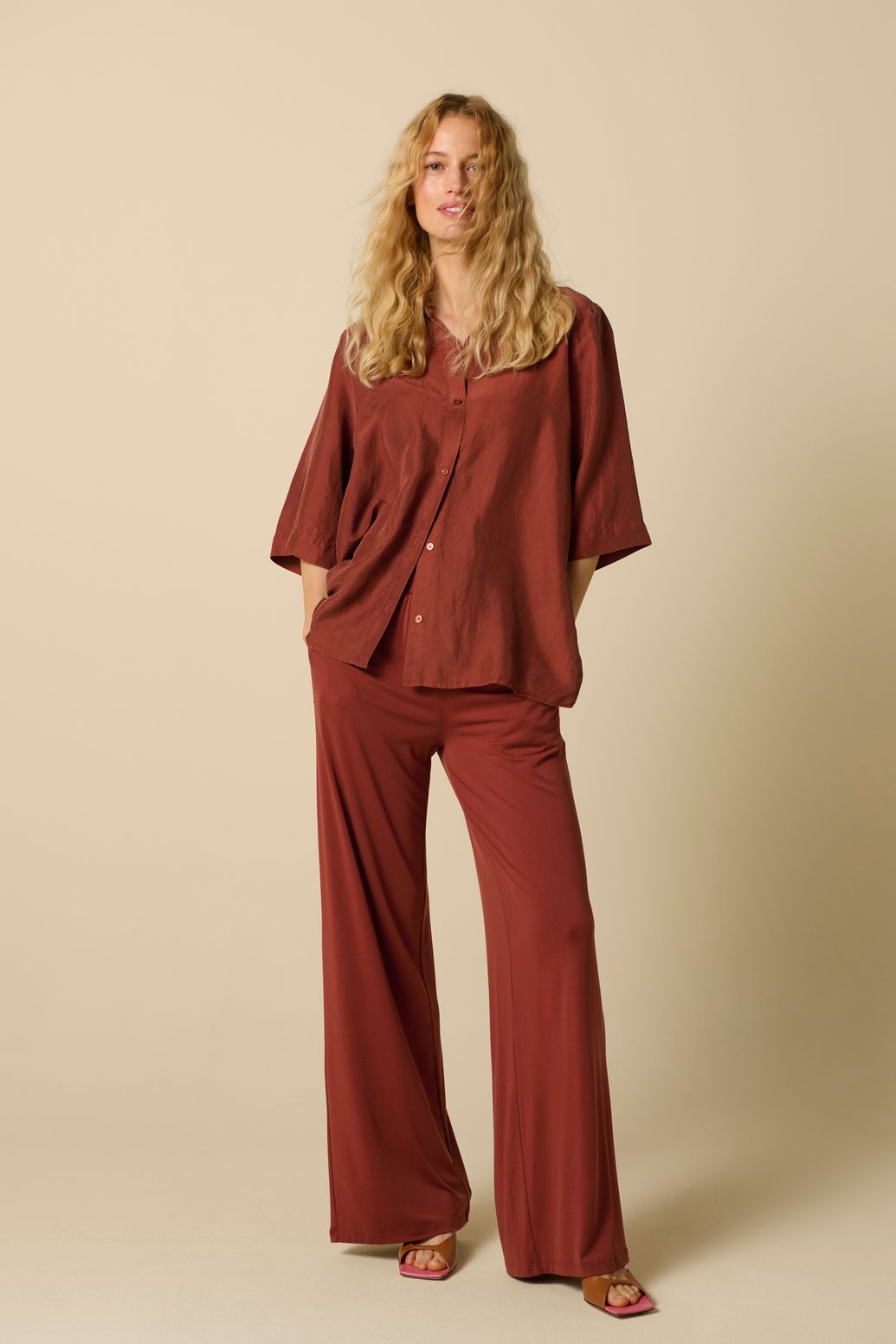 Donkerrode high waist wide leg broek