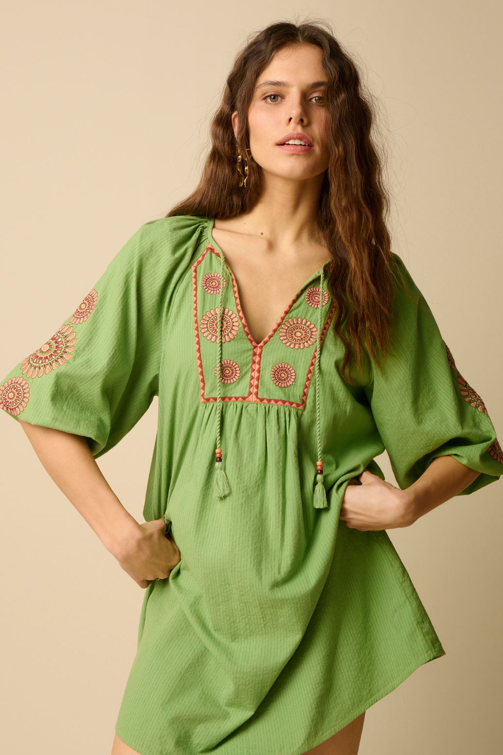 Groene jurk met embroidery